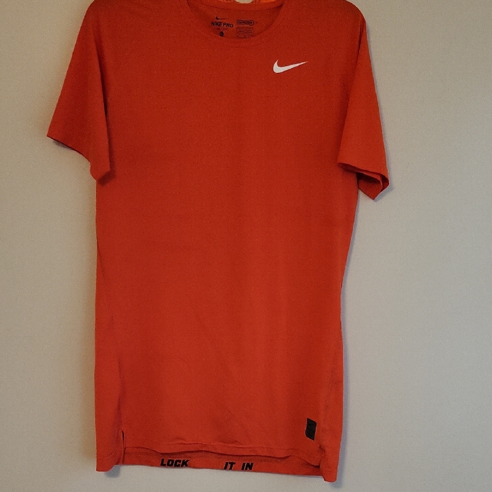 Nike Red Short-Sleeved T-shirt Athletic Wear